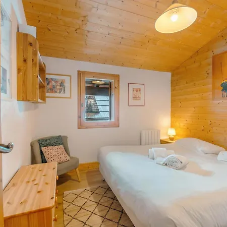 Alpine Duplex W/ Balcony & Fireplace - Happy Rentals