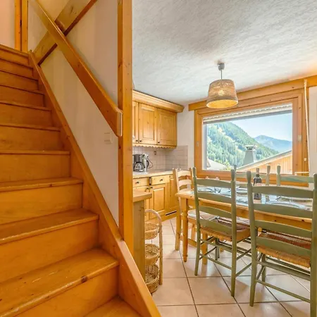 Alpine Duplex W/ Balcony & Fireplace - Happy Apartman Chamonix